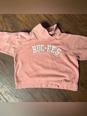 Buc-ee's Pink Women's Crewneck Sweatshirt